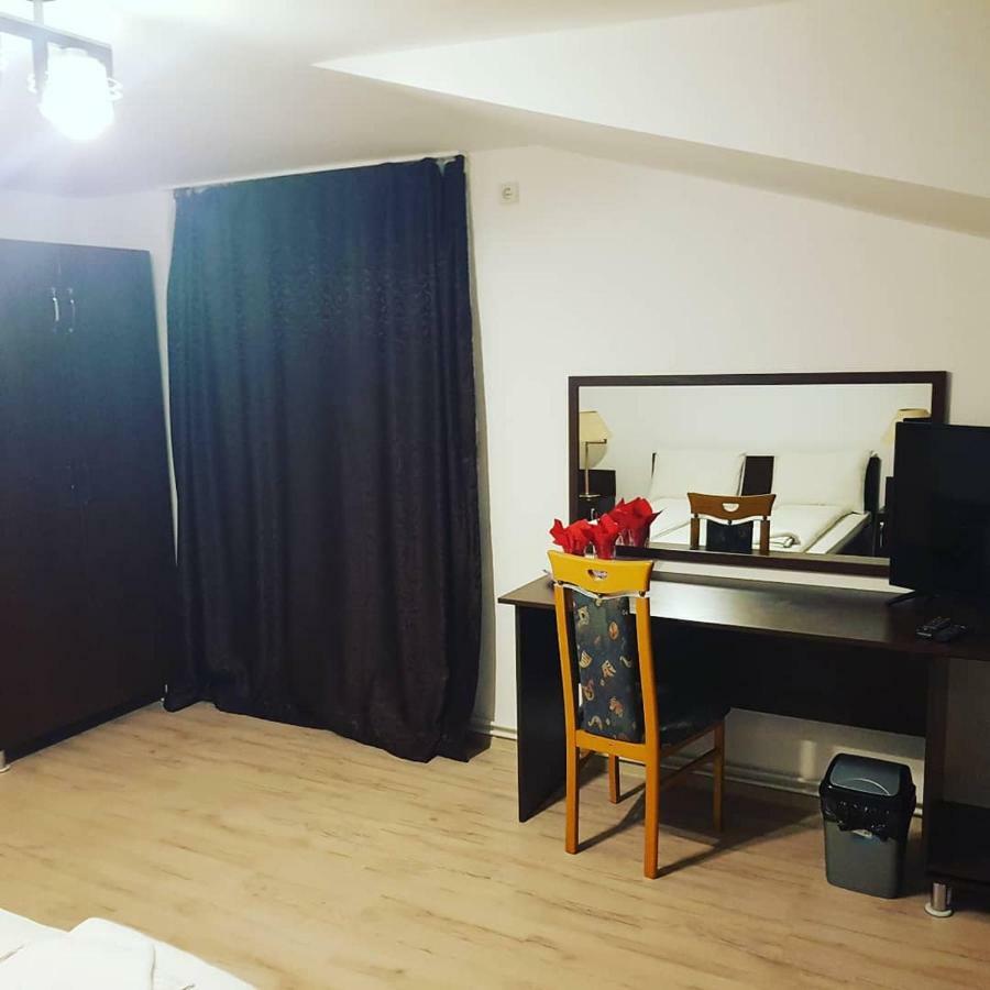 Casa Lions Otel Temeşvar Dış mekan fotoğraf