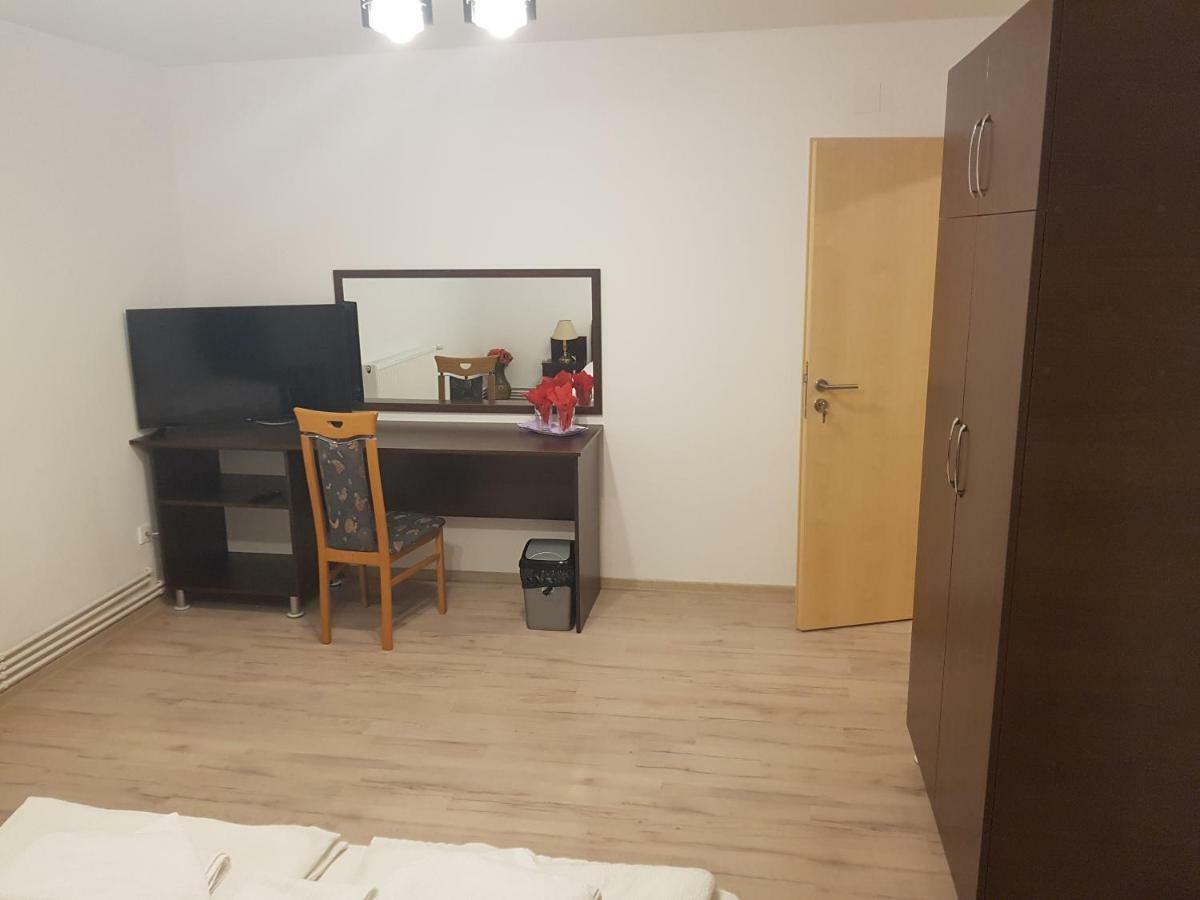 Casa Lions Otel Temeşvar Dış mekan fotoğraf