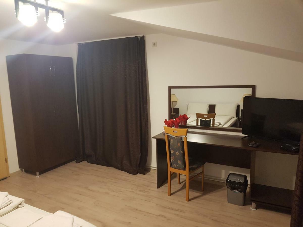 Casa Lions Otel Temeşvar Dış mekan fotoğraf